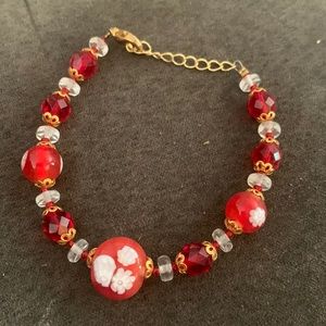 Bracelet with red beads